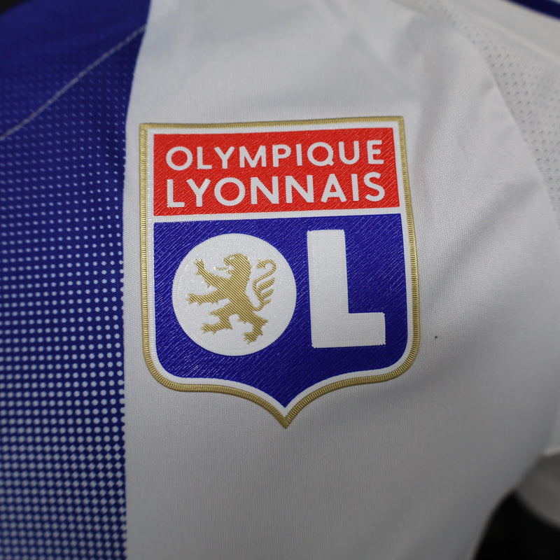 camisa-camiseta-olympique-lyonnais-adidas-emirates-fly-better-versao-versao-jogador-masculina-24-25-home-casa-i-principal-1-vermelha-vermelho-azul-branca-branco_3