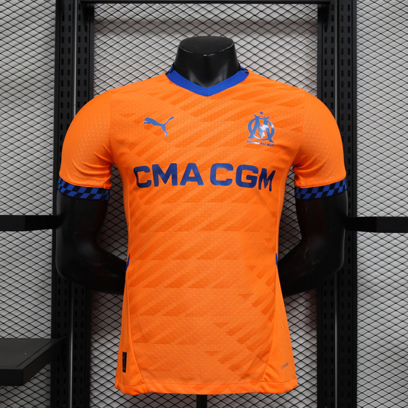camisa-camiseta-olympique-marseille-puma-cmacgm-versao-versao-jogador-masculina-24-25-third-away-fora-iii-terceira-3-azul-laranja_1