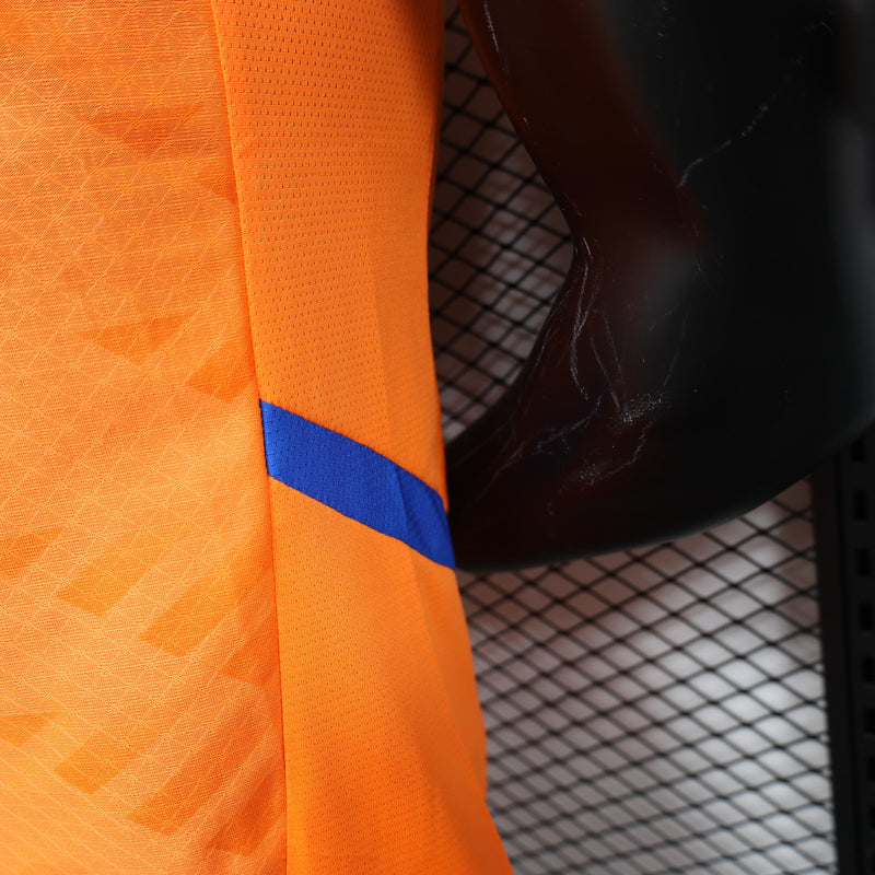 camisa-camiseta-olympique-marseille-puma-cmacgm-versao-versao-jogador-masculina-24-25-third-away-fora-iii-terceira-3-azul-laranja_7