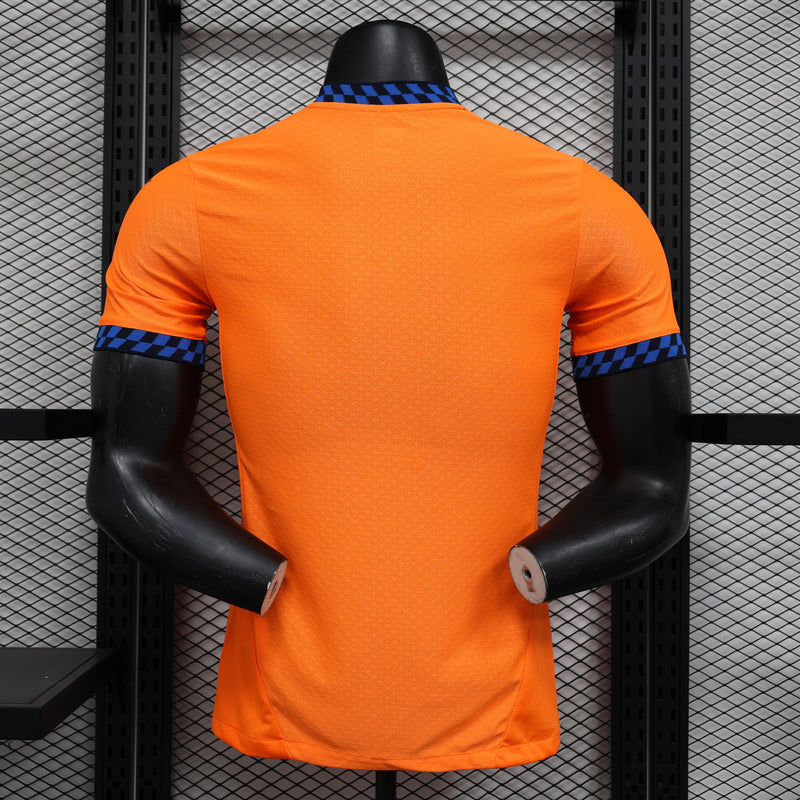 camisa-camiseta-olympique-marseille-puma-cmacgm-versao-versao-jogador-masculina-24-25-third-away-fora-iii-terceira-3-azul-laranja_8
