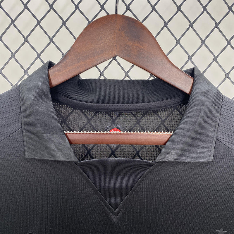 camisa-camiseta-olympique-marseille-puma-cmacgm-versao-versao-torcedor-masculina-24-25-edicao-edicao-especial-preta-preto-branca-branco-azul_4