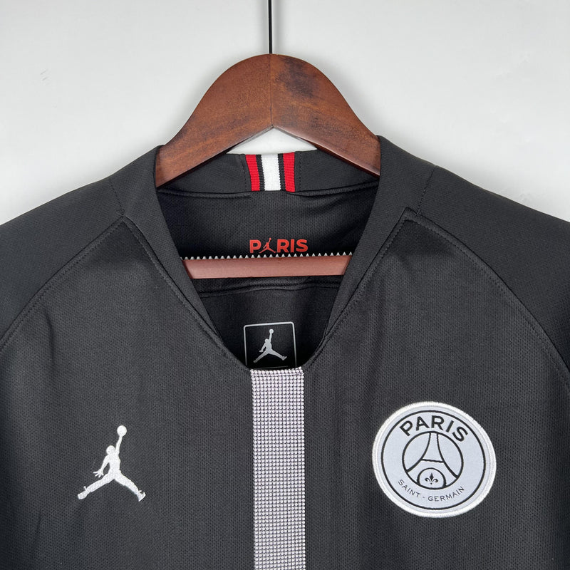 camisa-camiseta-paris-saint-germain-psg-jordan-fly-emirates-versao-versao-torcedor-masculina-18-19-third-away-fora-iii-terceira-3-neymar-jr-branca-branco-preta-preto-retro-ret_8