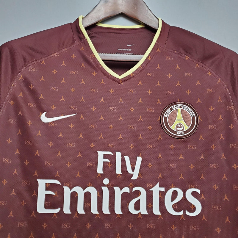 camisa-camiseta-paris-saint-germain-psg-nike-fly-emirates-versao-versao-torcedor-masculina-06-07-away-fora-ii-secundaria-2-branca-branco-vinho-vermelha-vermelho-retro-retro_4