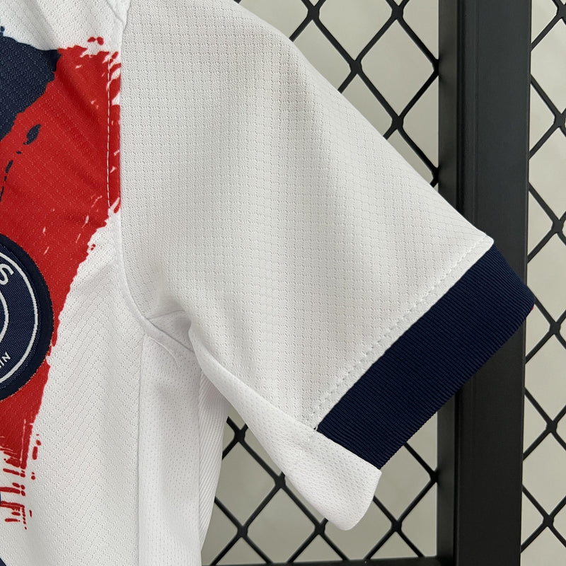 camisa-camiseta-paris-saint-germain-psg-nike-qatar-airways-versao-versao-torcedor-conjunto-infantil-kids-24-25-away-fora-ii-secundaria-2-vermelha-vermelho-azul-branca-branc_6