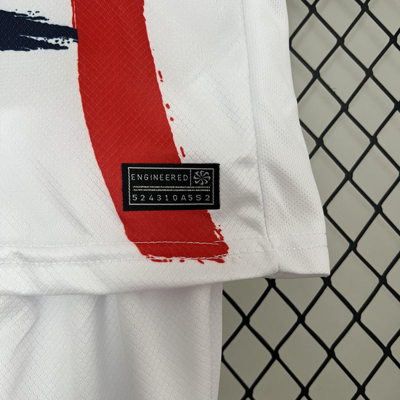 camisa-camiseta-paris-saint-germain-psg-nike-qatar-airways-versao-versao-torcedor-conjunto-infantil-kids-24-25-away-fora-ii-secundaria-2-vermelha-vermelho-azul-branca-branc_7