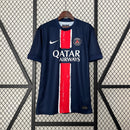 camisa-camiseta-paris-saint-germain-psg-nike-qatar-airways-versao-versao-torcedor-masculina-24-25-home-casa-i-principal-1-vermelha-preta-branca-vermelho-preto-branco-azul_1
