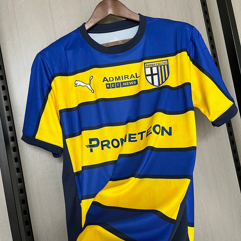 camisa-camiseta-parma-puma-prometeon-versao-versao-torcedor-masculina-24-25-away-fora-2-ii-secundaria-amarela-amarelo-azul_6