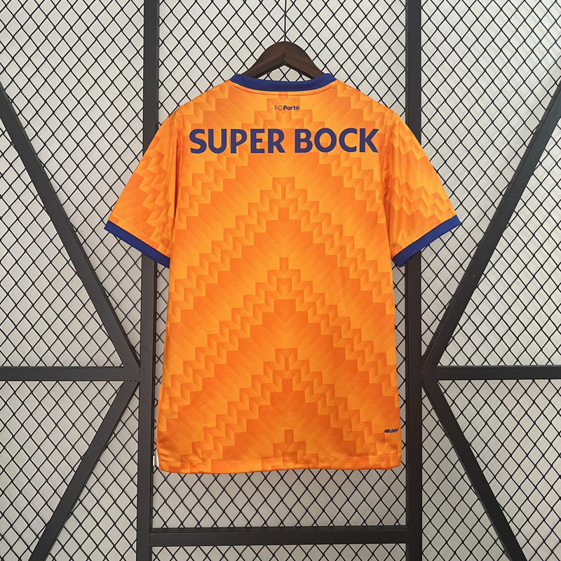 camisa-camiseta-porto-nb-new-balance-betano-versao-versao-torcedor-masculina-24-25-away-fora-ii-secundaria-2-azul-laranja_5