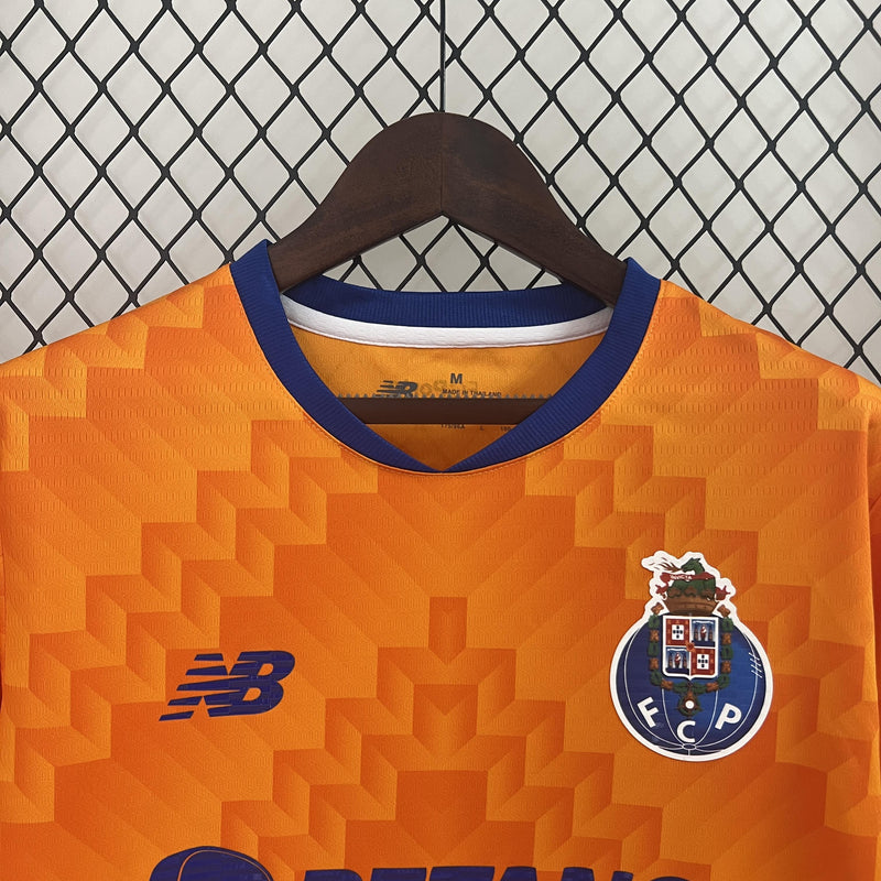 camisa-camiseta-porto-nb-new-balance-betano-versao-versao-torcedor-masculina-24-25-away-fora-ii-secundaria-2-azul-laranja_6