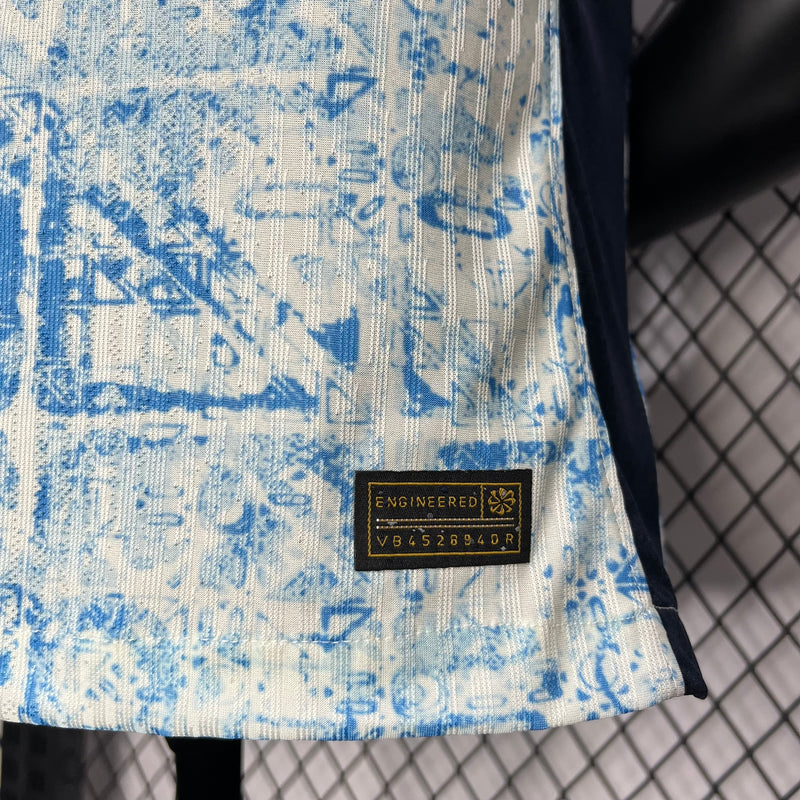 camisa-camiseta-portugal-selecao-selecao-nike-portuguesa-versao-versao-jogador-masculina-24-25-away-fora-ii-secundaria-2-cr7-cristiano-ronaldo-branca-branco-vermelha-vermelho-azul_4