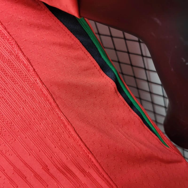 camisa-camiseta-portugal-selecao-selecao-nike-portuguesa-versao-versao-jogador-masculina-24-25-home-casa-i-principal-1-cr7-cristiano-ronaldo-branca-branco-vermelha-vermelho-verde_7