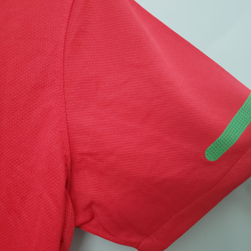 camisa-camiseta-portugal-selecao-selecao-portuguesa-nike-versao-versao-torcedor-masculina-retro-retro-09-10-casa-home-i-principal-1-verde-vermelho-vermelha-cr7-cristiano-ronaldo_4