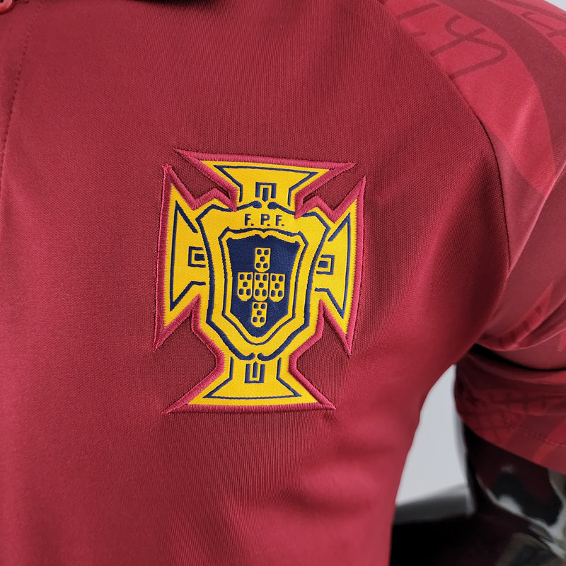 camisa-camiseta-portugal-selecao-selecao-portuguesa-versao-versao-jogador-masculina-22-23-edicao-edicao-especial-polo-vermelha-vermelho-amarela-amarelo-cr7-cristiano-ronaldo_7