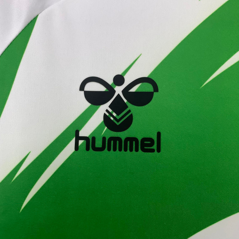 camisa-camiseta-real-betis-hummel-gree-versao-torcedor-masculina-25-26-edicao-especial-naruto-shippuden-branca-branco-verde-preta-preto_3