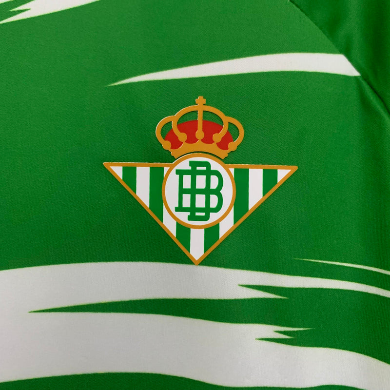 camisa-camiseta-real-betis-hummel-gree-versao-torcedor-masculina-25-26-edicao-especial-naruto-shippuden-branca-branco-verde-preta-preto_4