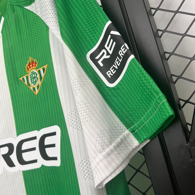 camisa-camiseta-real-betis-hummel-gree-versao-torcedor-masculina-25-26-home-casa-i-principal-1-branca-branco-verde-preta-preto_5