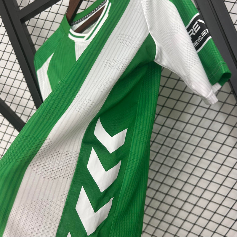 camisa-camiseta-real-betis-hummel-gree-versao-torcedor-masculina-25-26-home-casa-i-principal-1-branca-branco-verde-preta-preto_8
