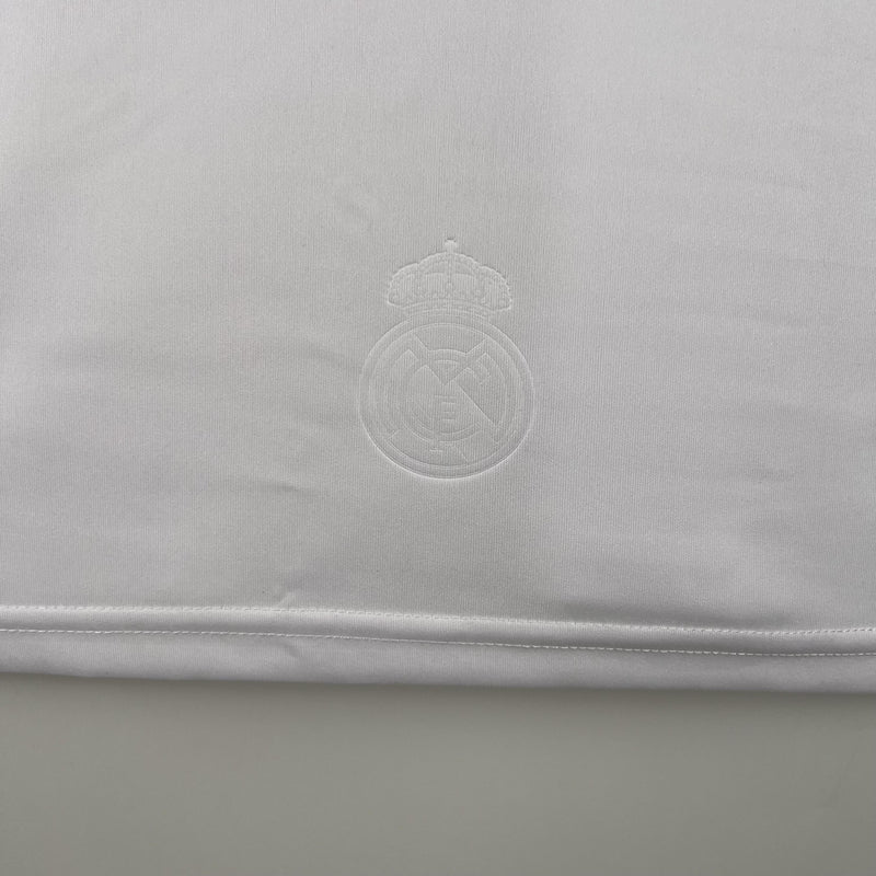 camisa-camiseta-real-madrid-adidas-bwin-com-versao-versao-torcedor-masculina-08-09-home-casa-i-1-principal-branca-branco-preto-preta-retro-retro_7