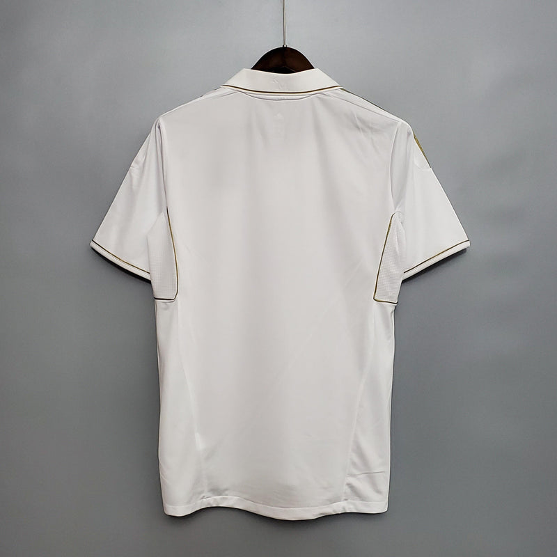 camisa-camiseta-real-madrid-adidas-bwin-versao-versao-torcedor-masculina-11-12-home-casa-i-1-principal-branca-retro-retro-branco-dourada-dourado_4