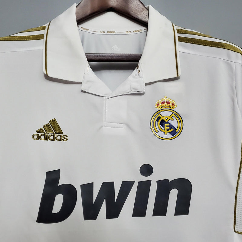 camisa-camiseta-real-madrid-adidas-bwin-versao-versao-torcedor-masculina-11-12-home-casa-i-1-principal-branca-retro-retro-branco-dourada-dourado_6