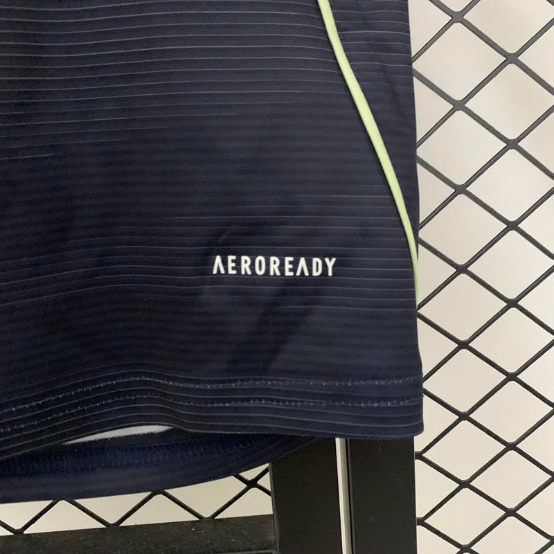 camisa-camiseta-real-madrid-adidas-emirates-fly-better-versao-torcedor-masculina-25-26-away-fora-ii-secundaria-2-branca-branco-preta-preto-amarela-amarelo-verde_6