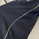 camisa-camiseta-real-madrid-adidas-emirates-fly-better-versao-torcedor-masculina-25-26-away-fora-ii-secundaria-2-branca-branco-preta-preto-amarela-amarelo-verde_7