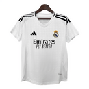 camisa-camiseta-real-madrid-adidas-emirates-fly-better-versao-versao-torcedor-feminina-24-25-home-casa-i-principal-1-preta-branca-preto-branco-kylian-mbappe_1