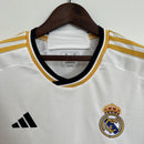 camisa-camiseta-real-madrid-adidas-emirates-fly-better-versao-versao-torcedor-masculina-23-24-home-casa-principal-i-branca-branco-amarela-amarelo_9