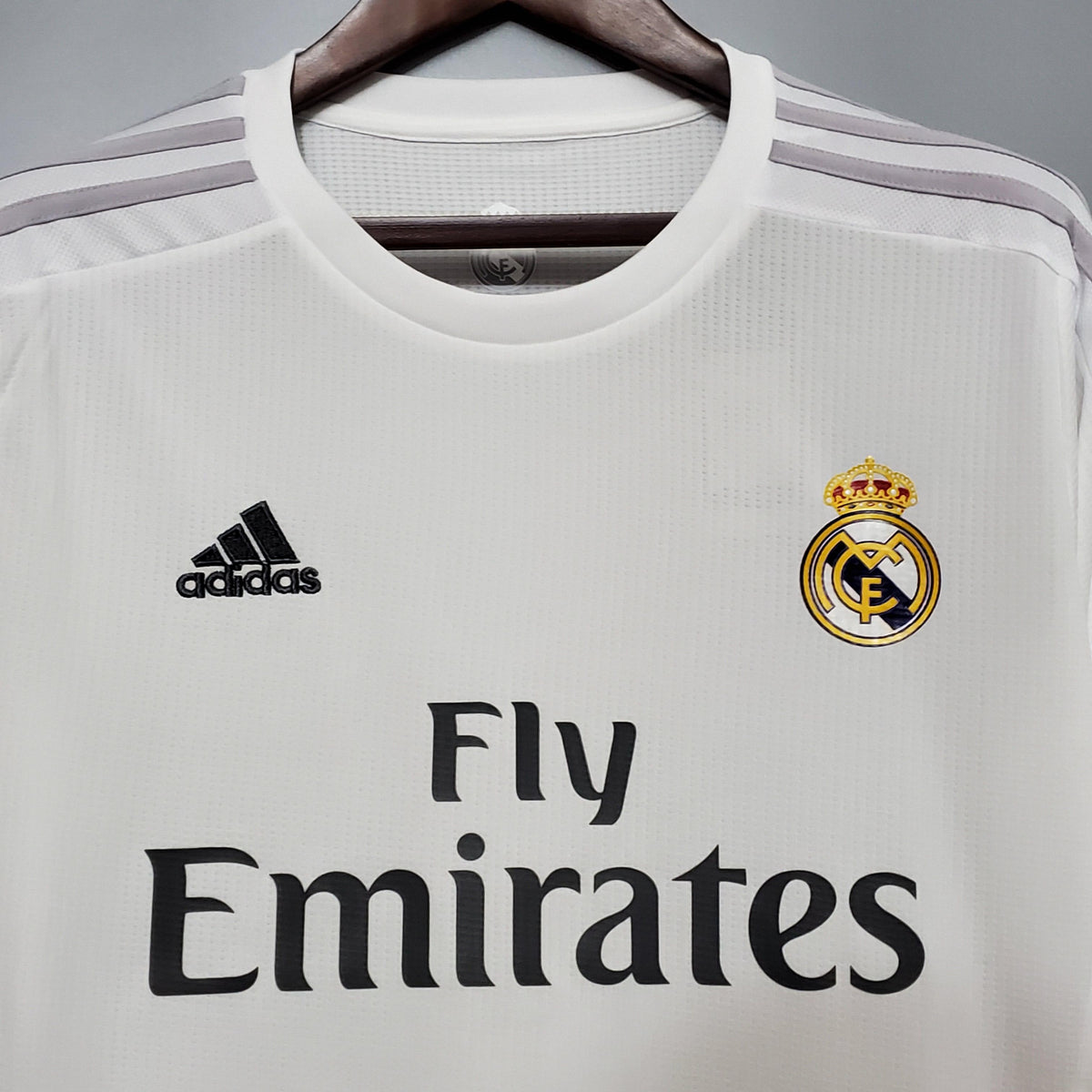 Camisa Real Madrid Retrô Home 15/16 Torcedor Masculina - Branca