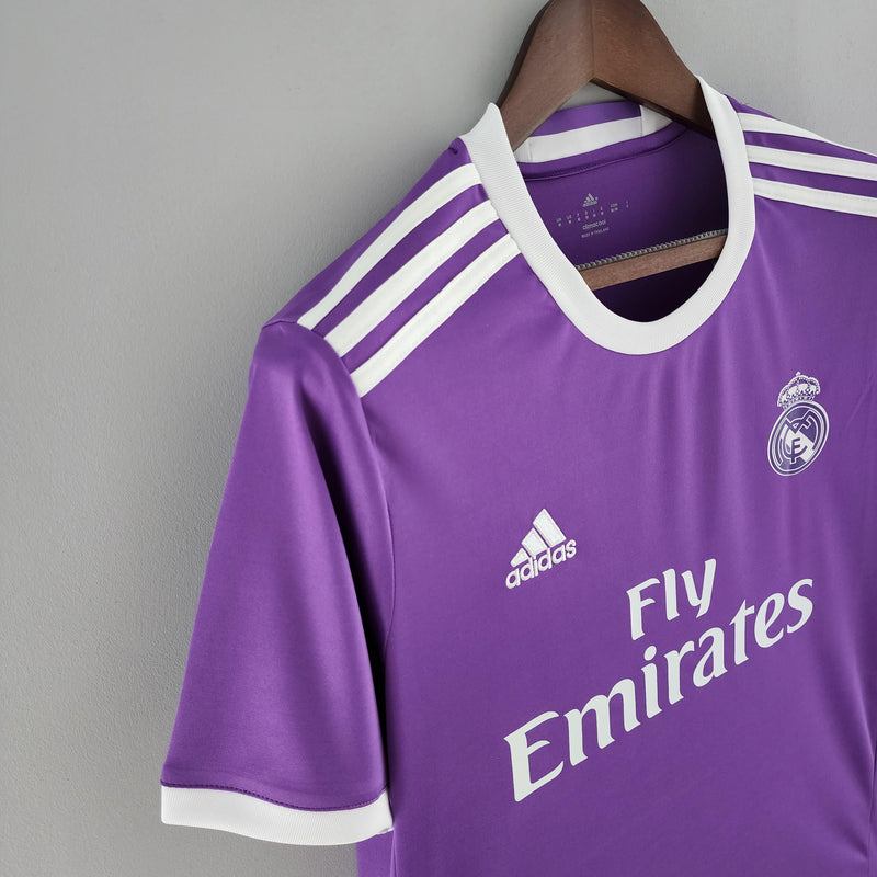 camisa-camiseta-real-madrid-adidas-fly-emirates-versao-versao-torcedor-masculina-16-17-away-fora-ii-2-secundaria-roxa-roxo-branca-branco_7