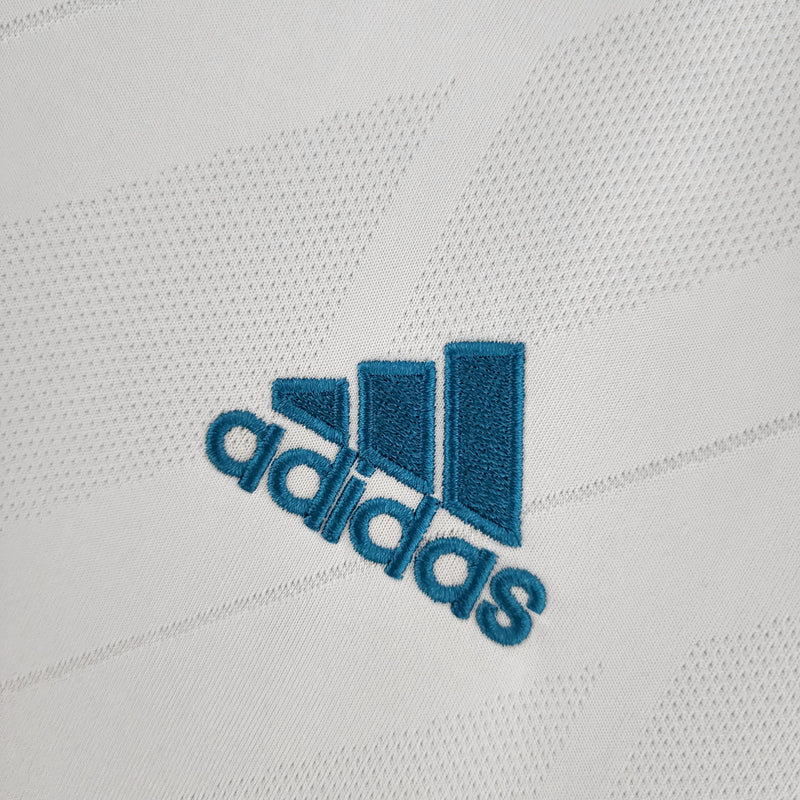 camisa-camiseta-real-madrid-adidas-fly-emirates-versao-versao-torcedor-masculina-17-18-home-i-principal-casa-1-branca-branco-azul-retro-retro_3