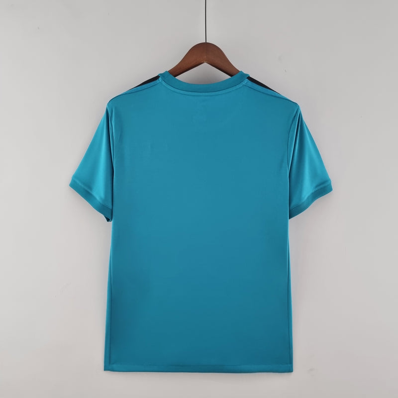 camisa-camiseta-real-madrid-adidas-fly-emirates-versao-versao-torcedor-masculina-17-18-retro-retro-third-away-fora-iii-terceira-3-cr7-cristiano-ronaldo-azul-branca-branco_2