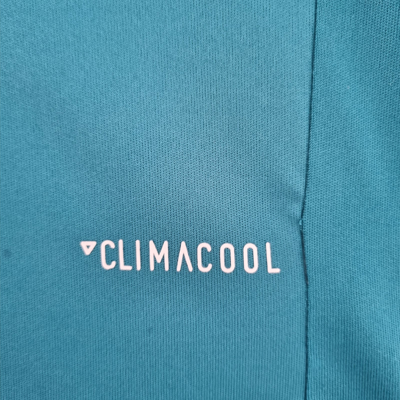camisa-camiseta-real-madrid-adidas-fly-emirates-versao-versao-torcedor-masculina-17-18-retro-retro-third-away-fora-iii-terceira-3-cr7-cristiano-ronaldo-azul-branca-branco_4