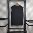 camisa-camiseta-regata-liverpool-nike-ynwa-standard-chartered-versao-torcedor-masculina-24-25-edicao-especial-lebron-james-preta-preto-branca-branco-vermelha-vermelho-refletiva