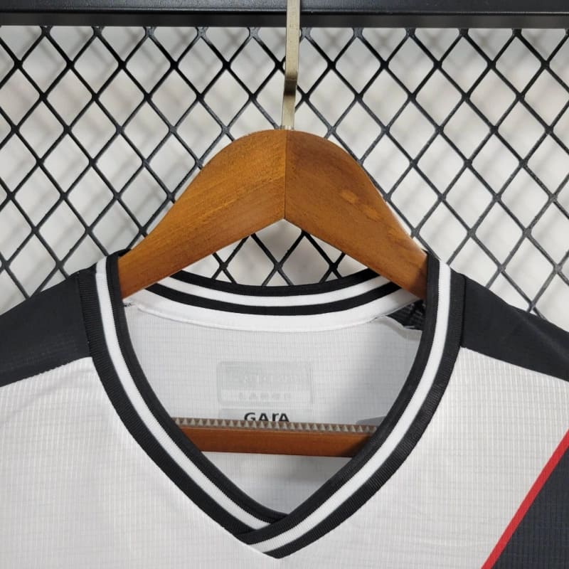 camisa-camiseta-regata-vasco-da-gama-kappa-versao-versao-torcedor-masculina-24-25-away-fora-2-ii-secundaria-preta-preto-branca-branco-payet_5