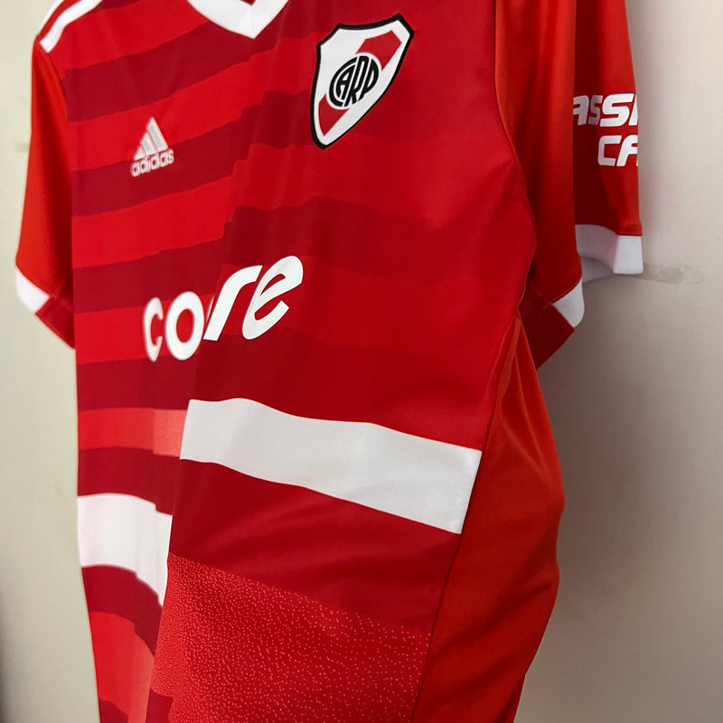 camisa-camiseta-river-plate-codere-adidas-versao-versao-torcedor-masculina-23-24-away-fora-ii-secundaria-2-vermelha-branca-vermelho-branco_2