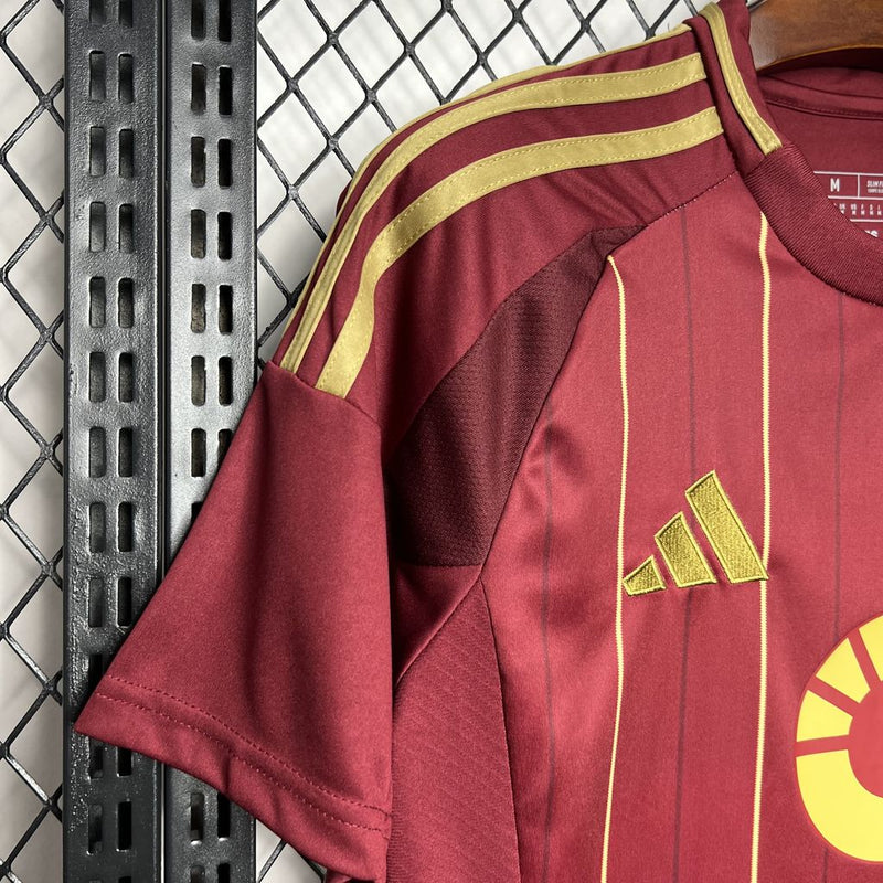 camisa-camiseta-roma-adidas-riyadh-season-versao-versao-torcedor-masculina-24-25-home-casa-i-principal-1-vinho-dourada-dourado-vermelha-vermelho_3