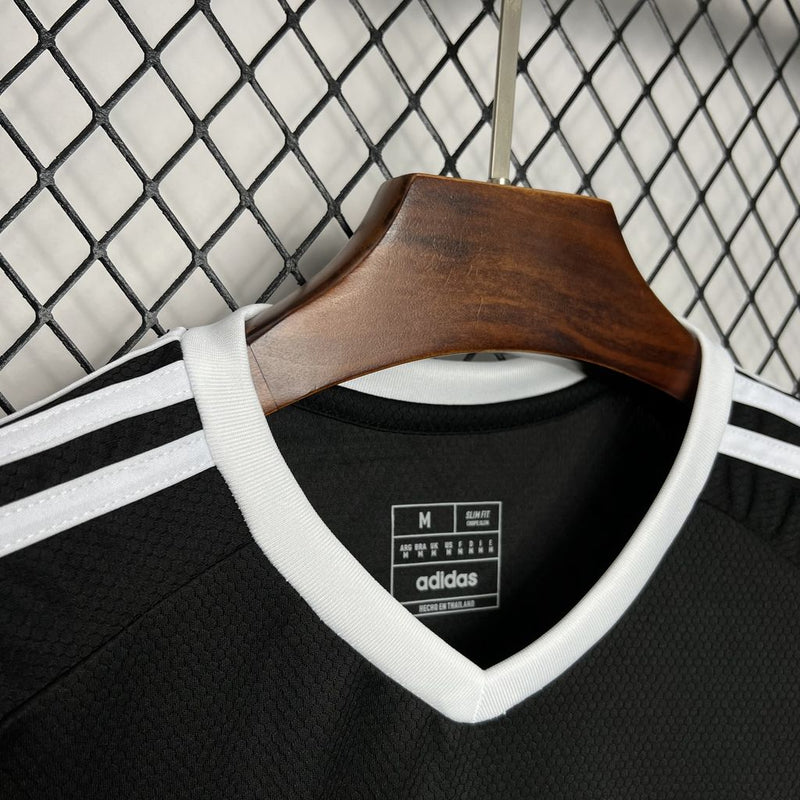 camisa-camiseta-roma-adidas-riyadh-season-versao-versao-torcedor-masculina-24-25-treino-preta-preto-branca-branco_3
