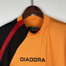 camisa-camiseta-roma-diadora-versao-versao-torcedor-masculina-05-06-home-casa-1-i-principal-laranja-vermelha-vermelho-preta-preto-retro-retro_8