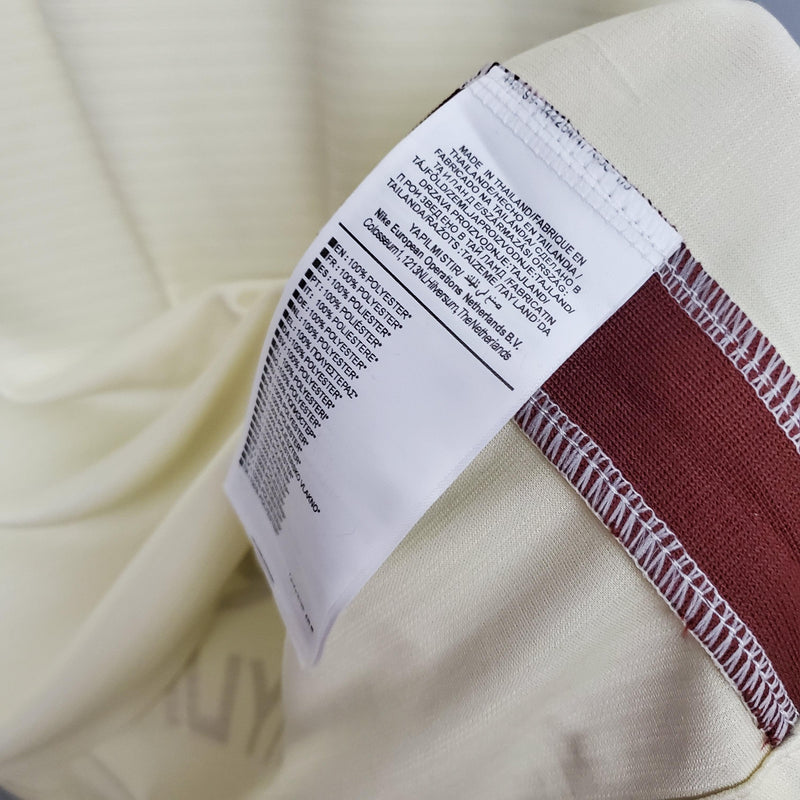 camisa-camiseta-roma-nike-qatar-airways-versao-versao-torcedor-masculina-20-21-fora-away-ii-2-secundaria-bege-branca-branco-vermelha-vermelho-branca-branco-retro-retro_3
