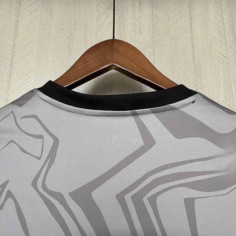 camisa-camiseta-sao-paulo-spfc-new-balance-nb-versao-torcedor-masculina-24-25-treino-treinamento-cinza-preto_5