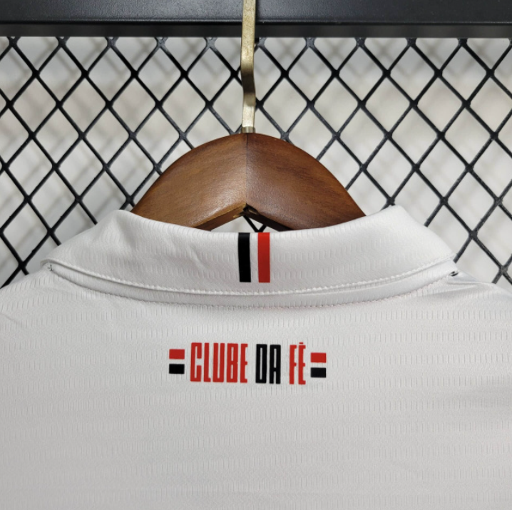 camisa-camiseta-sao-sao-paulo-spfc-nb-new-balance-versao-versao-torcedor-feminina-24-25-home-casa-i-principal-1-james-rodrigues-vermelha-preta-branca-vermelho-preto-branco_3