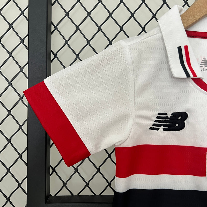 camisa-camiseta-sao-sao-paulo-spfc-new-balance-nb-versao-versao-torcedor-conjunto-infantil-shorts-24-25-home-casa-i-principal-1-james-rodrigues-vermelha-preta-branca-vermelho-preto-br_139a18a4-93a7-44e4-8410-25f8ae410556
