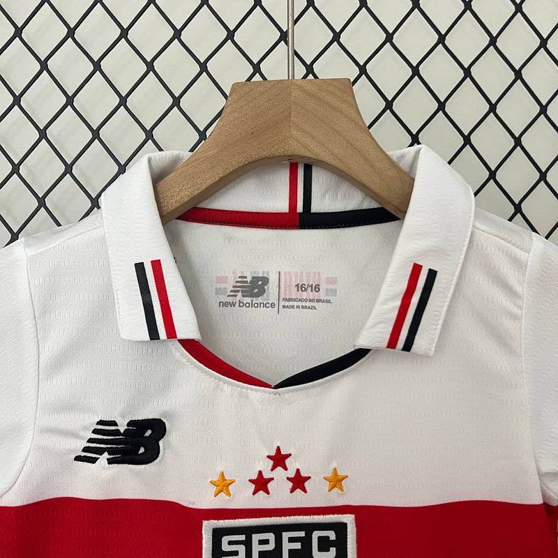 camisa-camiseta-sao-sao-paulo-spfc-new-balance-nb-versao-versao-torcedor-conjunto-infantil-shorts-24-25-home-casa-i-principal-1-james-rodrigues-vermelha-preta-branca-vermelho-preto-br_27fecf66-7290-4b50-9c9d-77520bc8e3e0