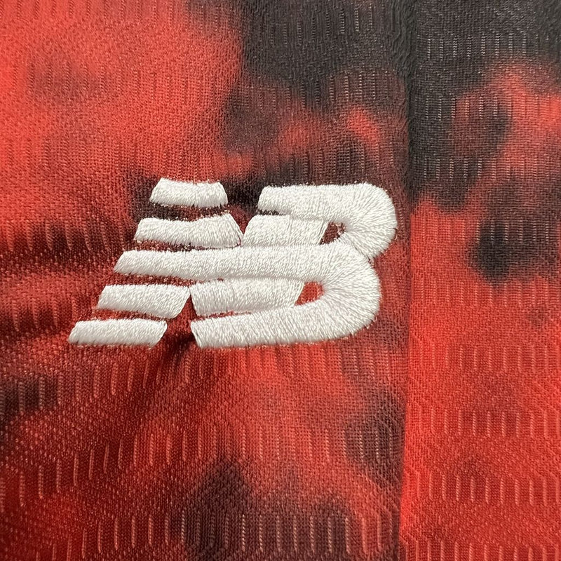 camisa-camiseta-sao-sao-paulo-spfc-new-balance-nb-versao-versao-torcedor-feminina-24-25-third-away-fora-iii-terceira-3-vermelha-preta-branca-preto_6