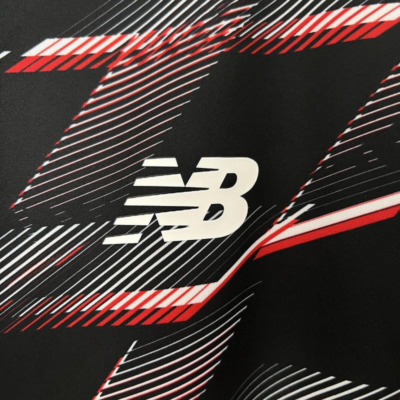 camisa-camiseta-sao-sao-paulo-spfc-new-balance-nb-versao-versao-torcedor-masculina-24-25-treino-pre-jogo-pre-treinamento-preto-preta-vermelho-vermelha_3