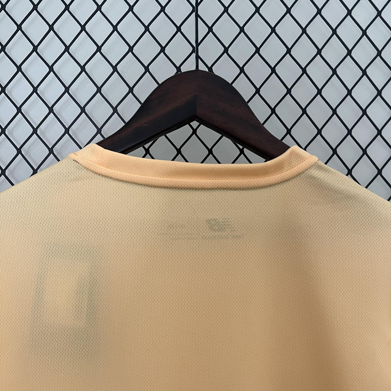 camisa-camiseta-sao-sao-paulo-spfc-new-balance-nb-versao-versao-torcedor-masculina-24-25-treino-treinamento-bege-amarela-amarelo-preto-preta_4