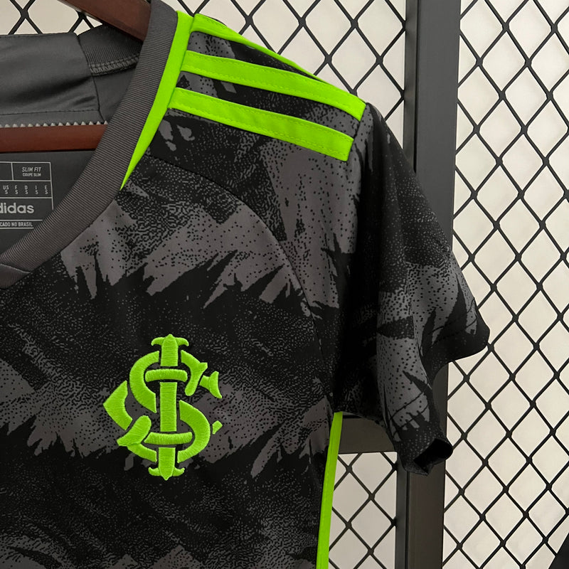 camisa-camiseta-sc-internacional-adidas-banrisul-colorado-versao-versao-torcedor-feminina-23-24-third-away-fora-iii-terceira-3-preta-preto-verde-cinza_5