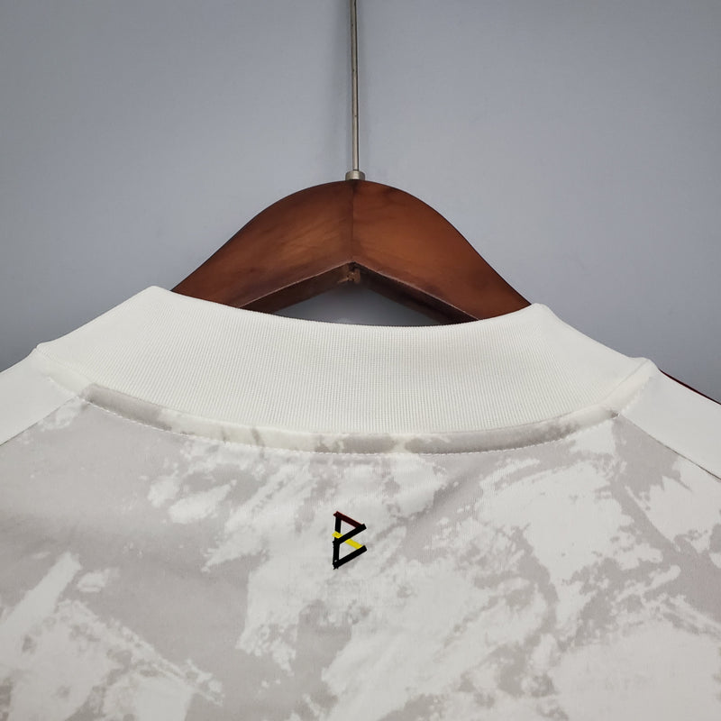 camisa-camiseta-selecao-selecao-belga-belgica-belgica-adidas-versao-versao-torcedor-masculina-2019-away-fora-ii-secundaria-2-branca-branco-preta-preto-vermelha-vermelho-retro-retro_3