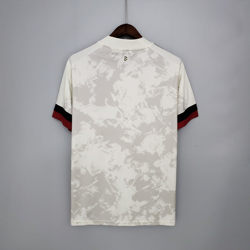 camisa-camiseta-selecao-selecao-belga-belgica-belgica-adidas-versao-versao-torcedor-masculina-2019-away-fora-ii-secundaria-2-branca-branco-preta-preto-vermelha-vermelho-retro-retro_9